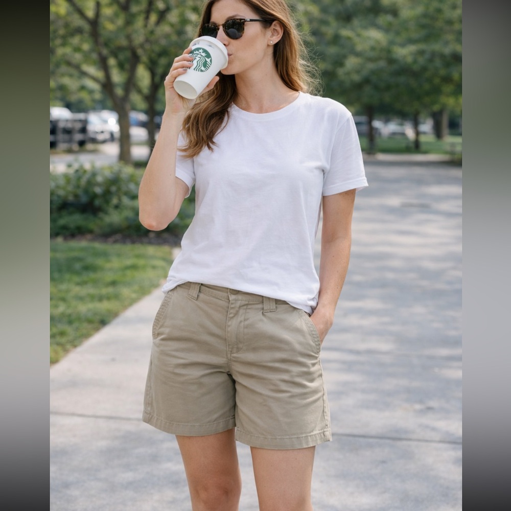 CALVIN KLEIN KHAKI 5” SHORTS WOMENS SIZE 8 COTTON CASUAL SUMMER